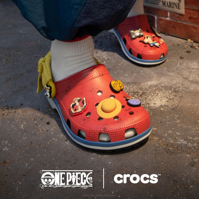 Unisex One Piece Luffy Classic Clog - Multi - Charm detail